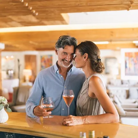 ホテル Wellnesshotel ...liebes Rot-flueh 4*