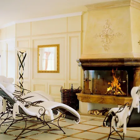 Otel Wellnesshotel ...liebes Rot-flueh