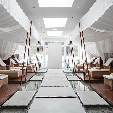 Wellnesshotel ...liebes Rot-flueh 4* האלדנזה