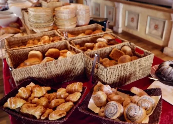 Wellnesshotel ...liebes Rot-flueh