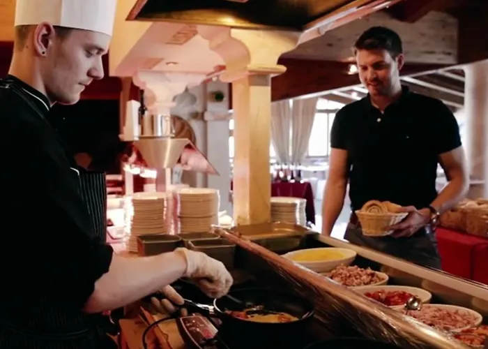 Wellnesshotel ...liebes Rot-flueh Szálloda