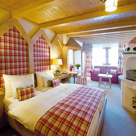 Wellnesshotel ...liebes Rot-flueh Hotel 4*