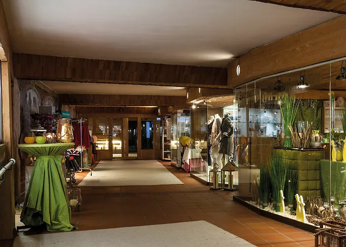 Wellnesshotel ...liebes Rot-flueh